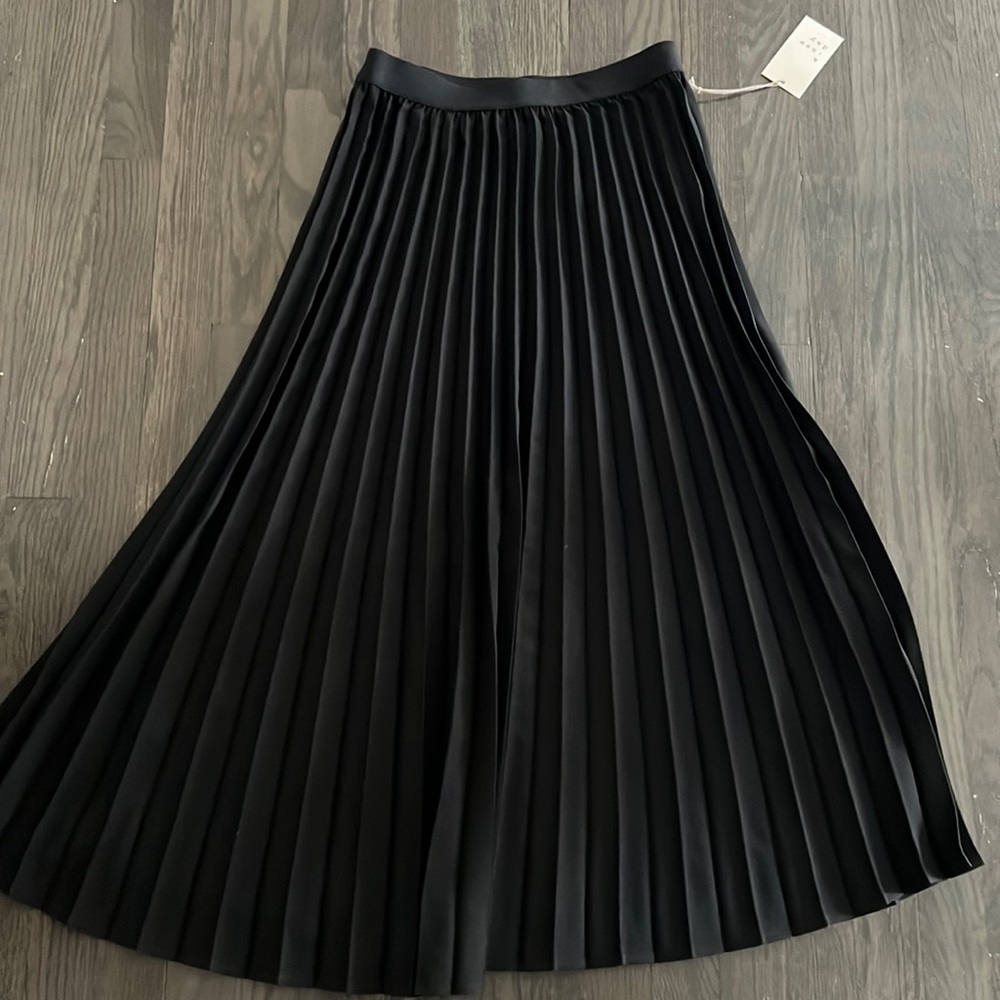Target Pleated Skirt - Size Small